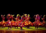 新疆舞剧目群舞