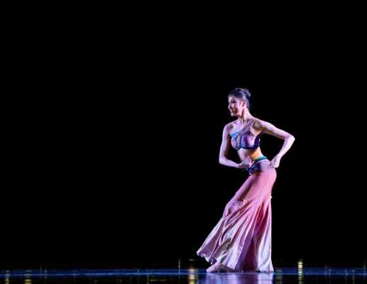 桃李杯傣族独舞有哪些,桃李杯2019舞蹈比赛独舞傣族 
