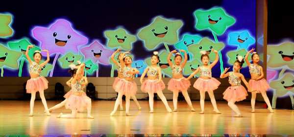  幼儿可爱舞蹈都有哪些「幼儿可爱舞蹈都有哪些类型」